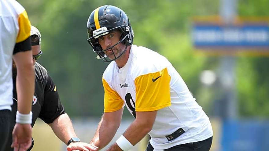Former NFLPA Exec Slams Steelers&#39; Aaron Rodgers in New Book
