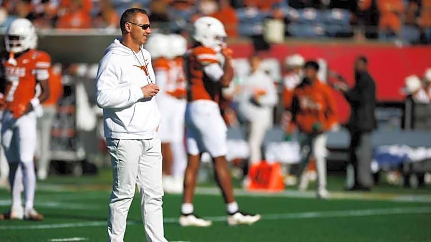 Steve Sarkisian Reacts to Major Texas Offensive Line News