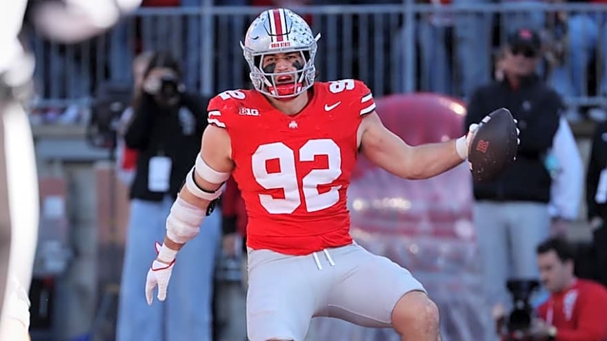 Ohio State vs. Michigan score prediction by expert football model