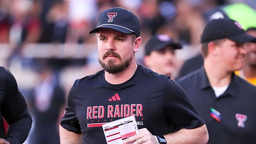 Texas Tech Offensive Coordinator Gives Unfiltered Take on Facing His Brother At Oregon