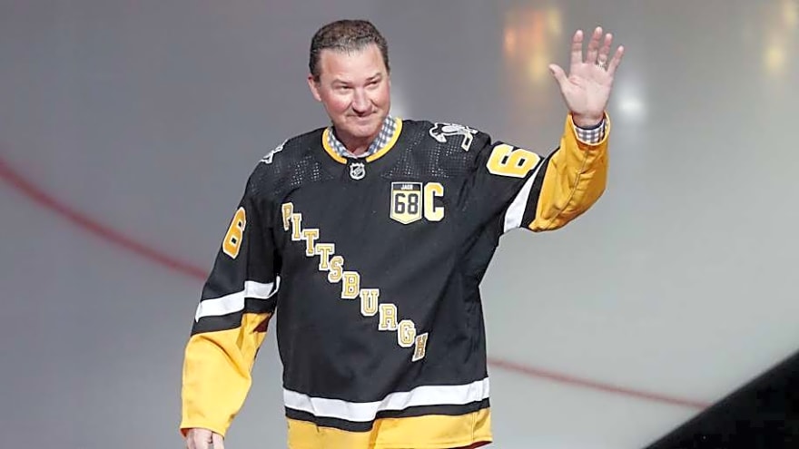 Mario Lemieux Very Interested in Purchasing Penguins