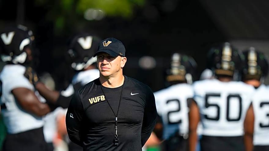 Vanderbilt Football Notebook: Some Quarterback Talk, Which Freshmen Play, Clark Lea’s STAR Assessment