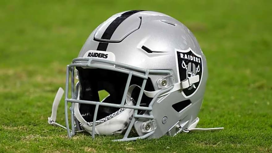 Browns, Raiders Named Potential Partners in QB Trade