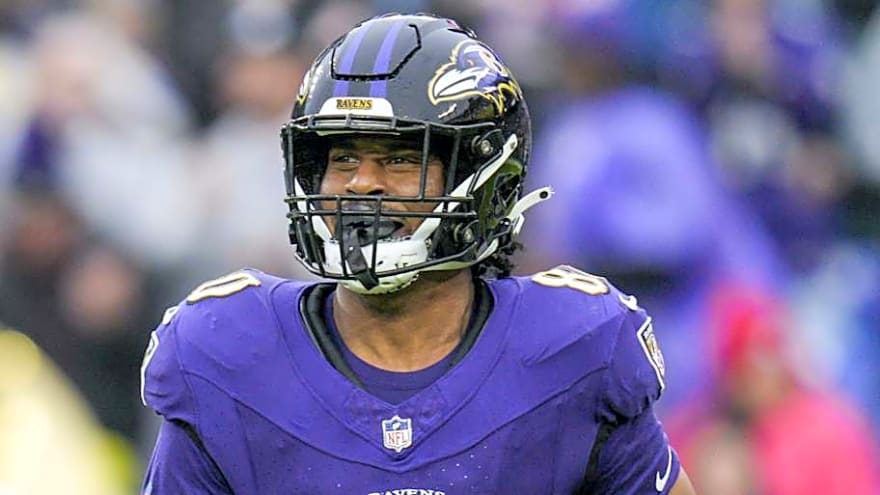 Free Agent Tight End Smiles About Joining Commanders, Jayden Daniels