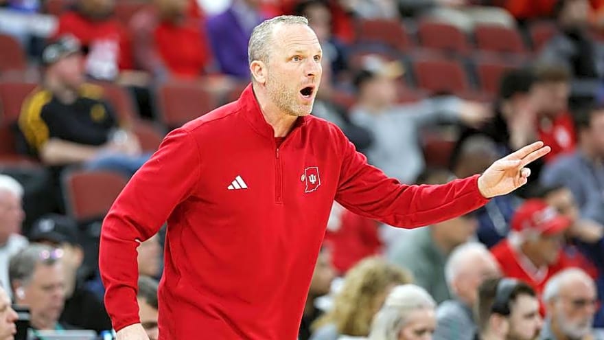 Indiana Basketball Eyeing Elite 2027 Rim Protector Lewis Uvwo