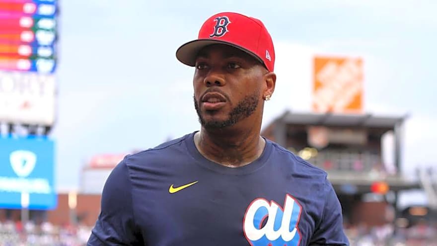 Red Sox Taking Perfect Stance On Potential Aroldis Chapman Extension