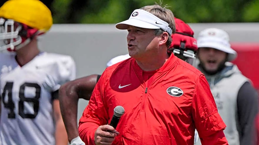 What are the Summer Goals for Kirby Smart and the Georgia Bulldogs Football Program?