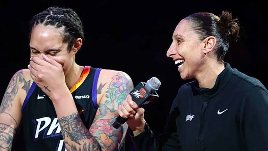 Mercury's Taurasi And More Win Major College Award