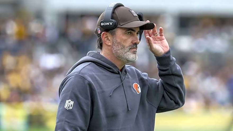 Kevin Stefanski addressed long list of injuries after Browns blowout loss against Patriots