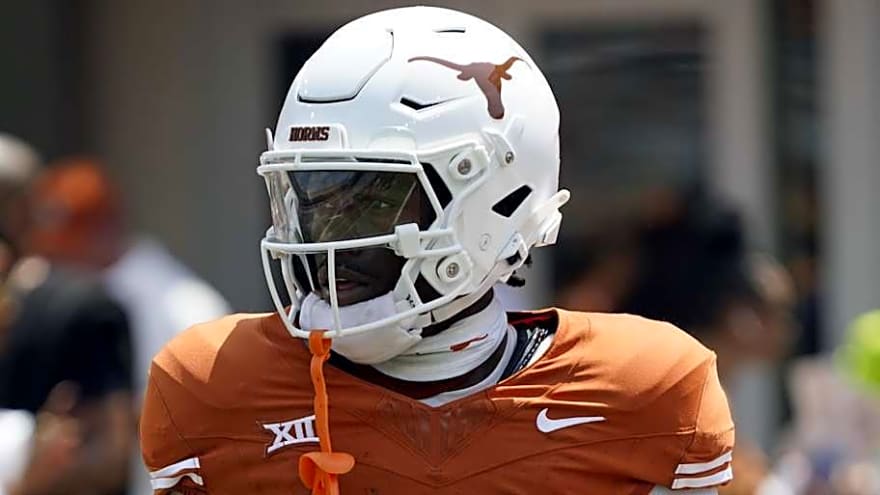 Former Texas Longhorns WR is Surprisingly Back in the SEC