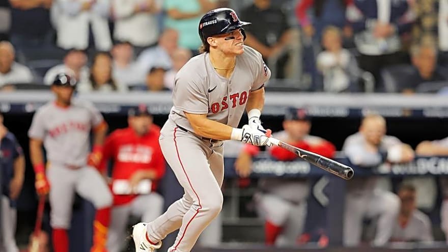 Red Sox's Reported Nate Eaton Promotion Comes With Roster Question