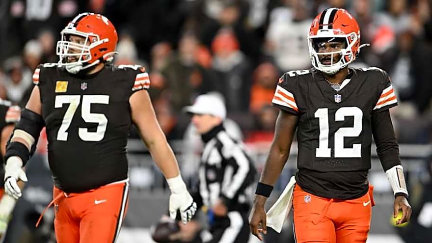 Myles Garrett reveals admirable Shedeur Sanders locker room story after Browns loss