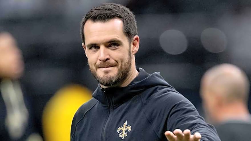 Derek Carr Explains What Klint Kubiak Likes in a QB