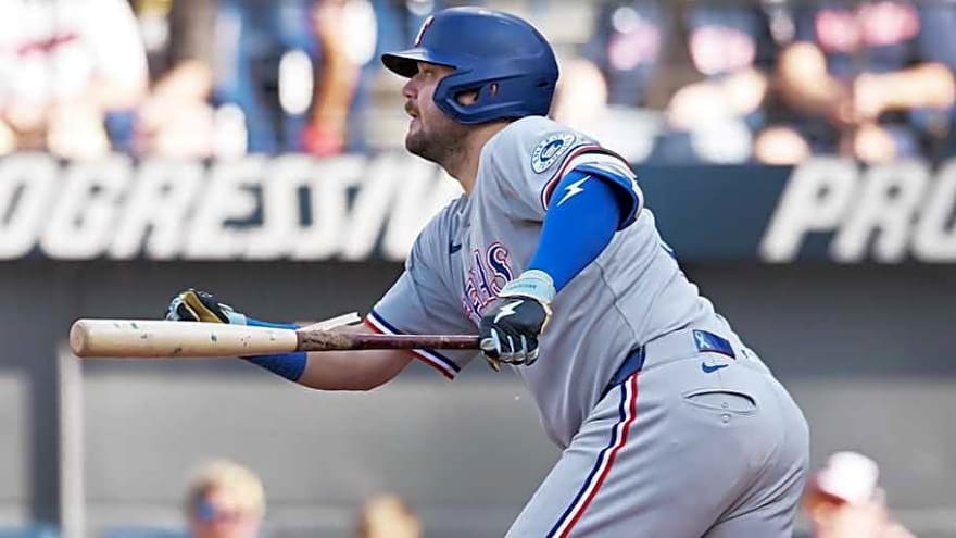 Way Too Early AL West Prediction Puts Rangers Back in Playoff Mix