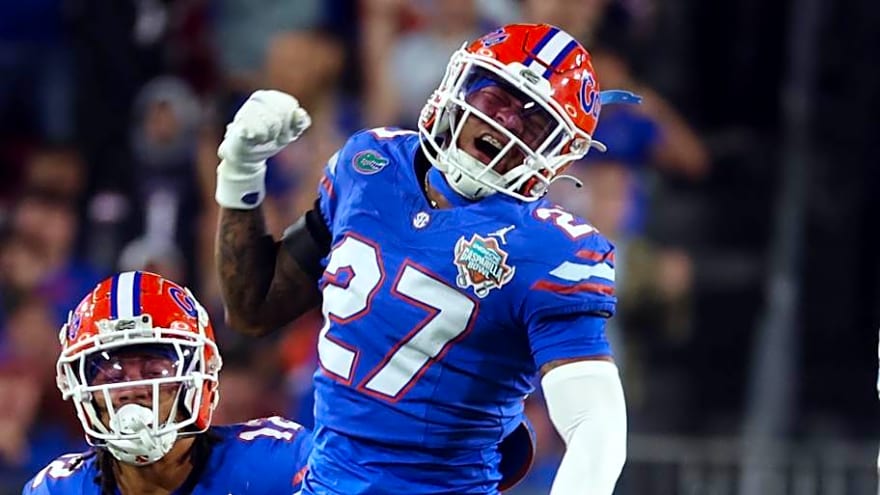 Gators Veteran DB Staying in Gainesville for Senior Season