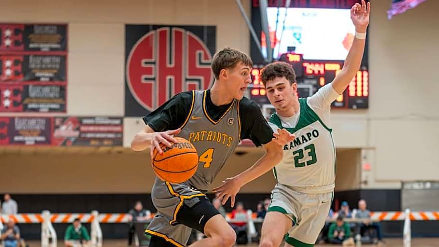 Maryland target Aiden Derkack impresses at EYBL camp Thursday night
