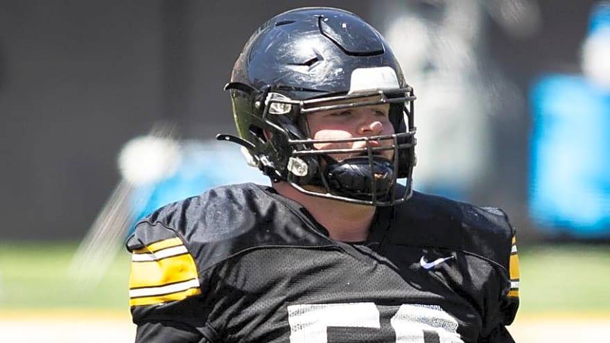 Seahawks 2027 NFL Mock Draft Lands 'Beast' Offensive Lineman