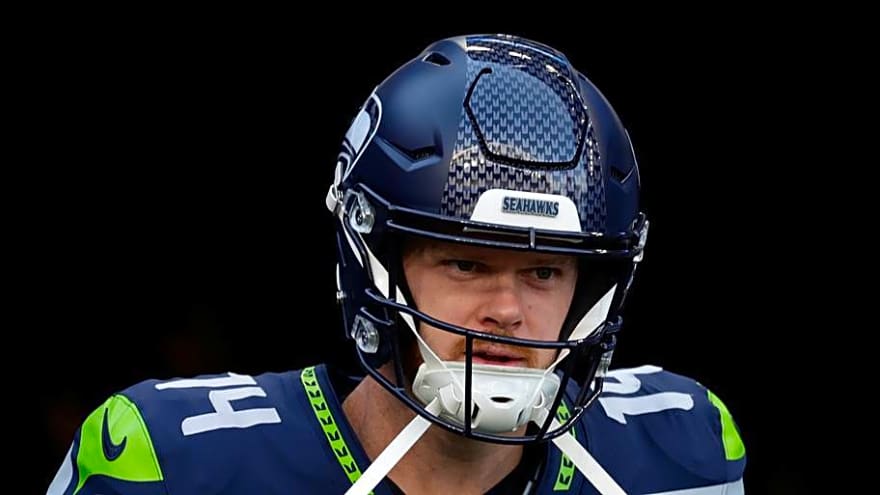 Why Seahawks Should (and Shouldn't) Start Sam Darnold vs. Commanders