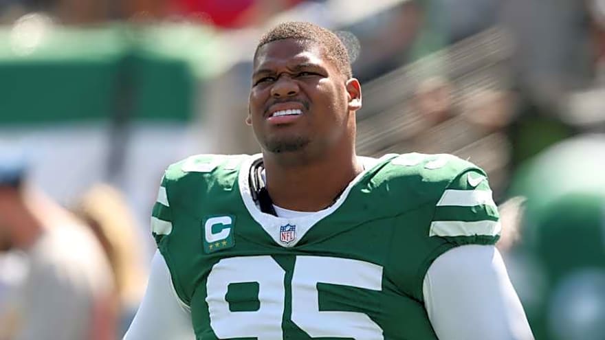 Cowboys&#39; Quinnen Williams updates status after injury scare vs. Eagles