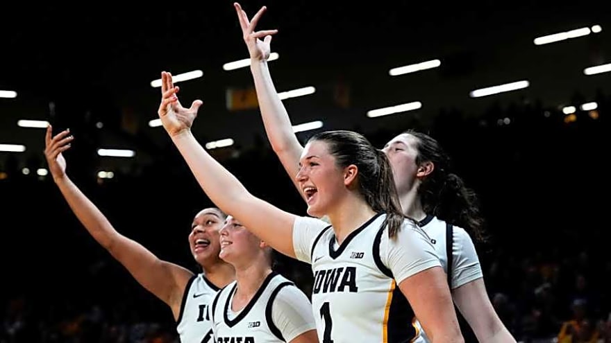 Iowa&#39;s Ava Heiden Sets Career-High in Win Over Fairfield