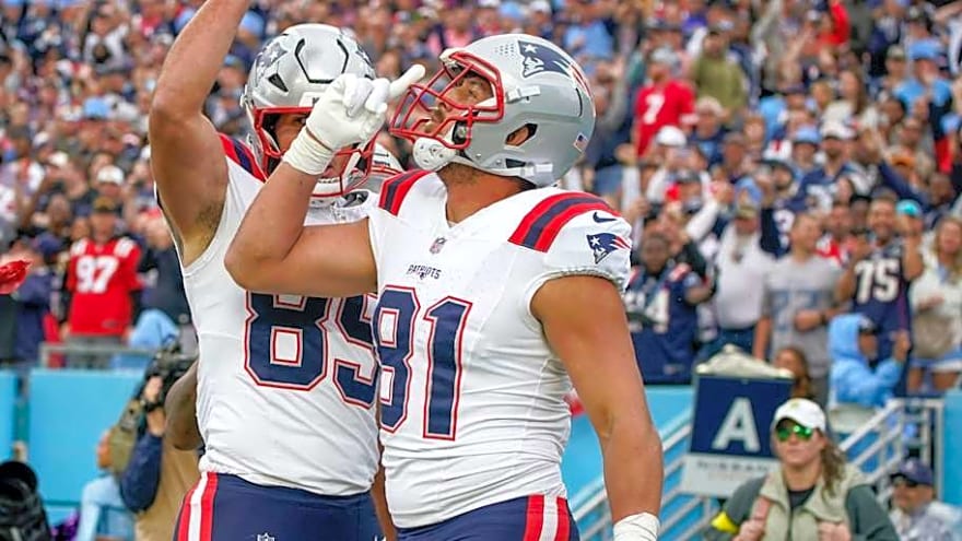 Potential Options For Patriots After Losing TE Austin Hooper