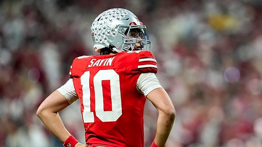 Where does Buckeyes QB Julian Sayin end up finishing in Heisman Trophy voting?