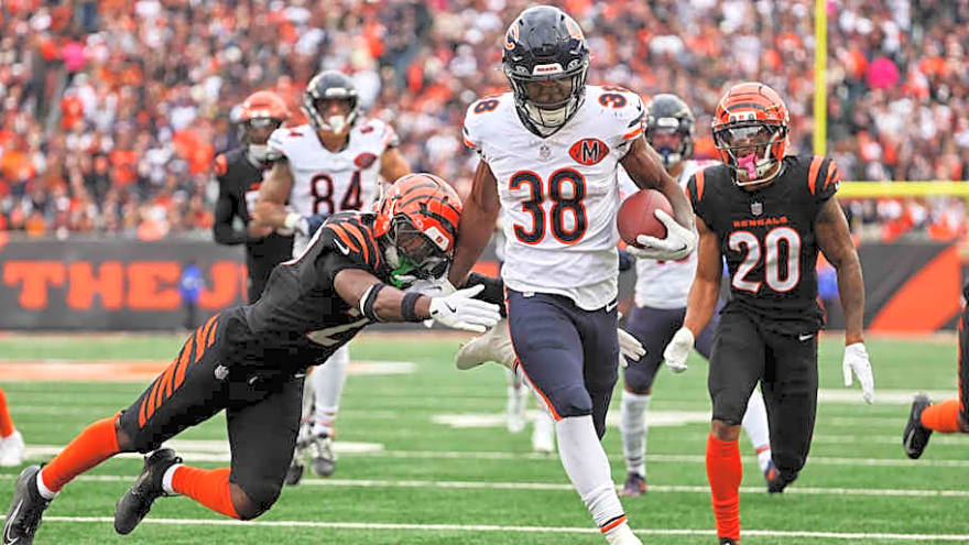 The Bears announce the signing of 14 players to future contracts