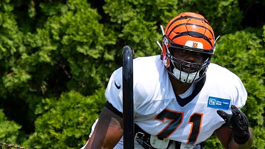 Andre Smith Tells Funny Story About Weight Fines During Bengals Career