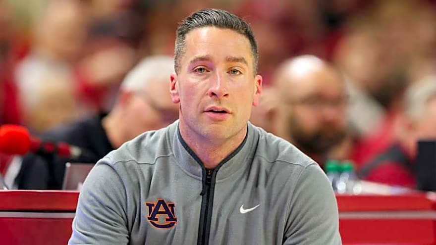 Auburn's Season 'On the Line' vs. Kentucky After 'Devastating' Midweek Loss