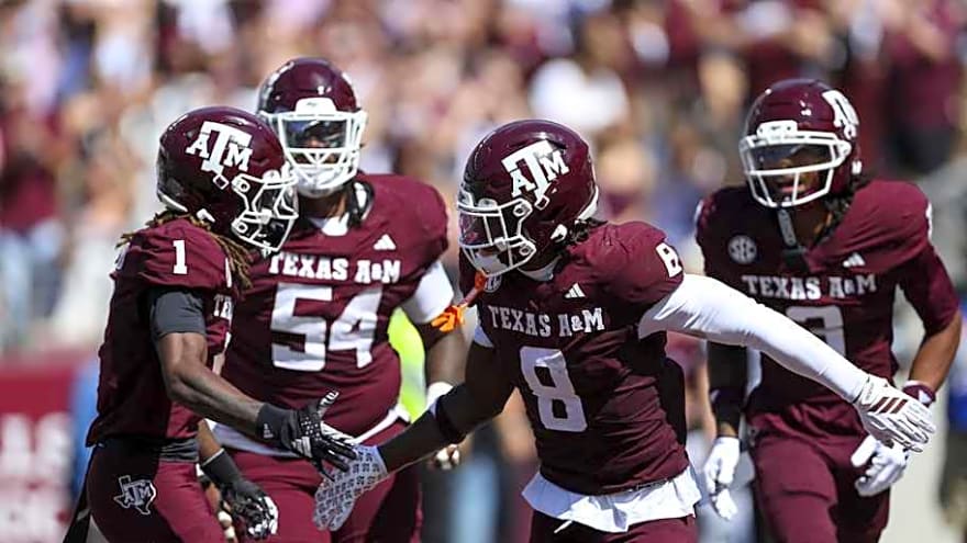 Texas A&M RB&#39;s Career Day Came at Right Time For Aggies