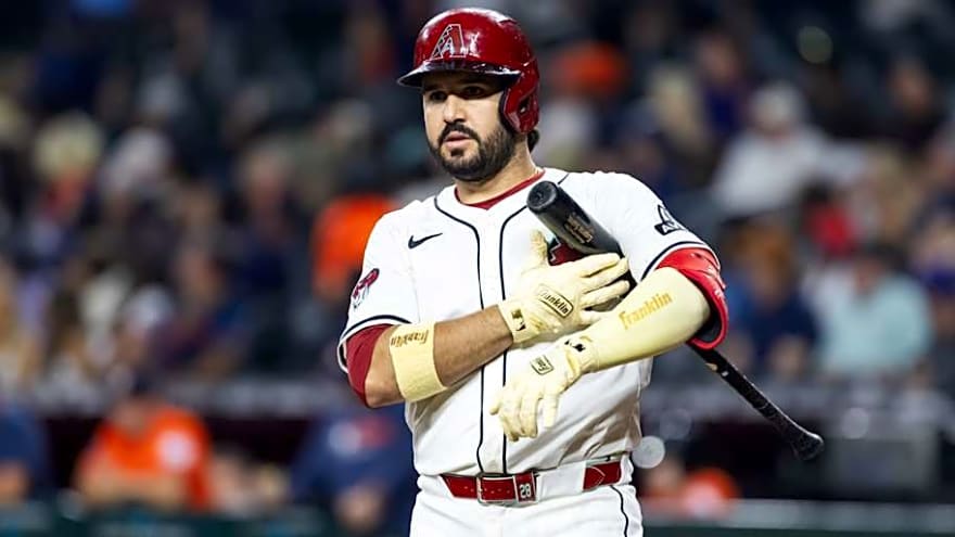 Phillies Reportedly &#39;Have Talked&#39; With Diamondbacks About Eugenio Suarez
