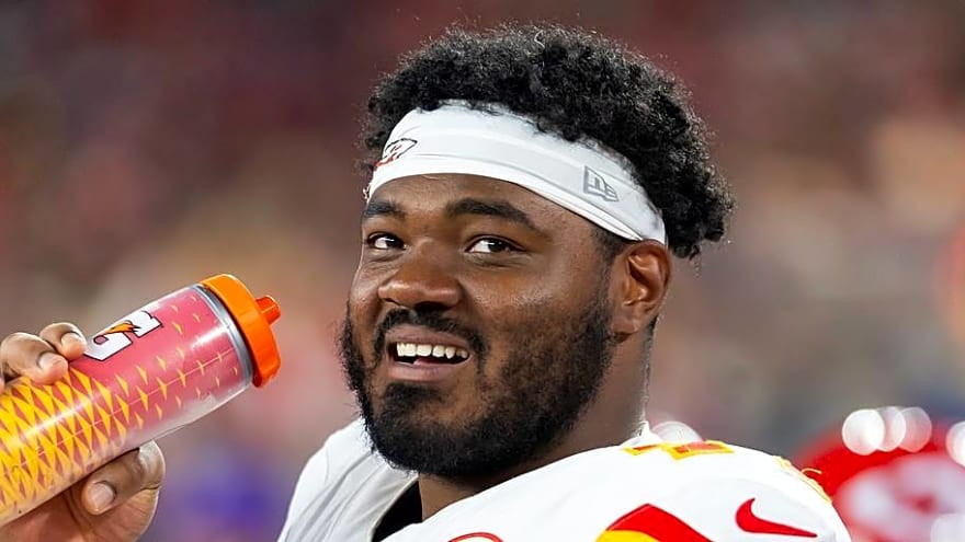 Chiefs HC Andy Reid Updates Right Tackle Battle Amid Training Camp Competition