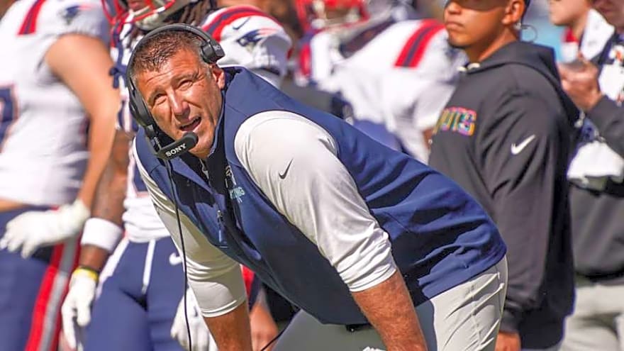 Patriots HC Reacts To Postgame Chants Following Win