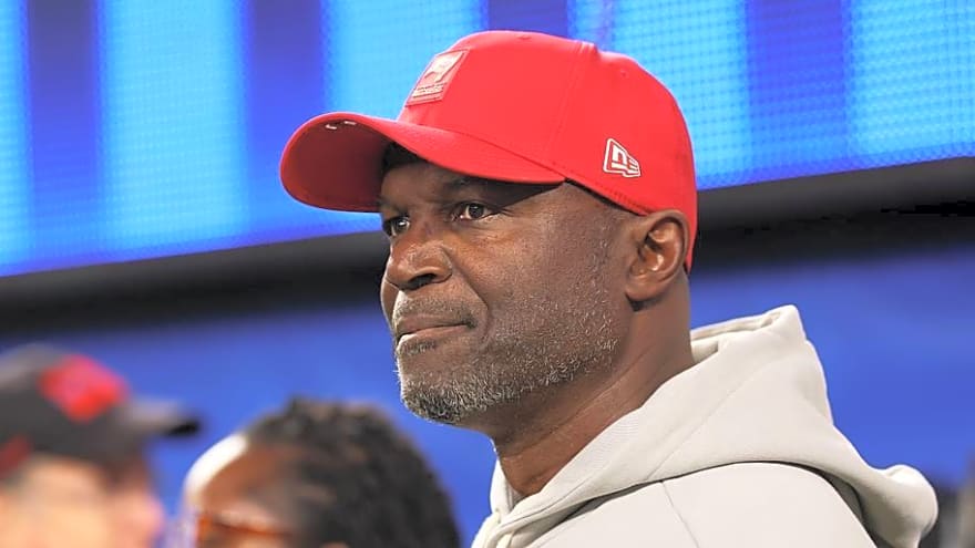 Buccaneers Could Have Unexpected Competition at This Defensive Position