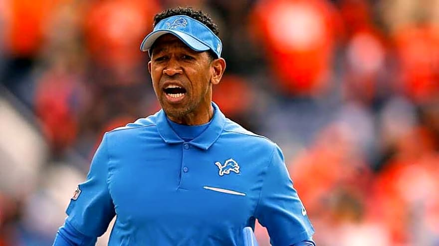 Giants Head Coach John Harbaugh Interviews Dolphins Assistant for OC Role (Report)