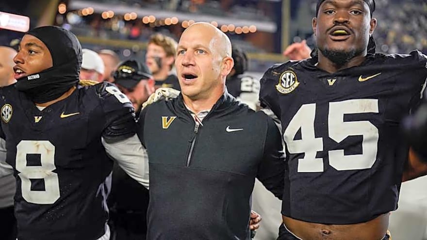 Clark Lea Wins Second Coach of the Year Award