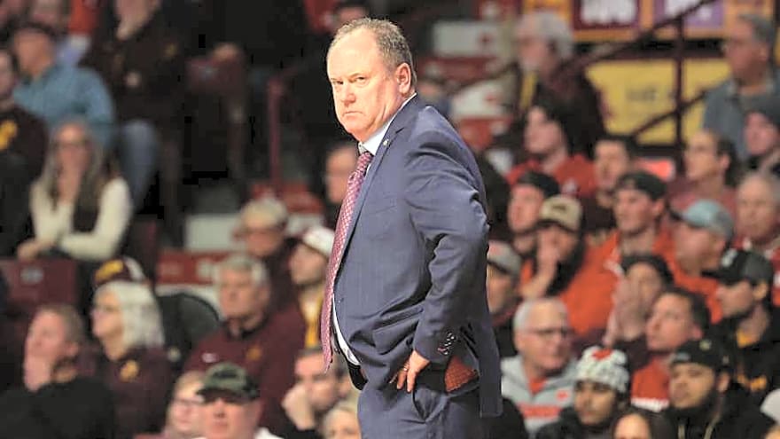 Wisconsin Badgers earn B-minus grade at midpoint of college basketball season