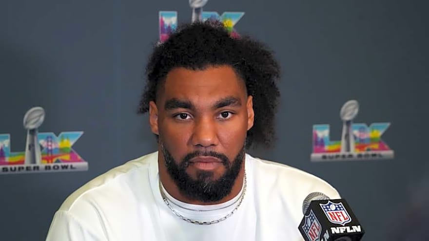 Seahawks Star Leonard Williams Channels Batman Villain Ahead of Super Bowl