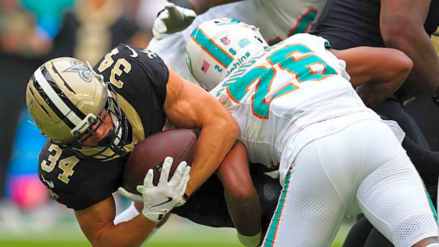 Texans Waive Second-Year TE to Sign RB Evan Hull