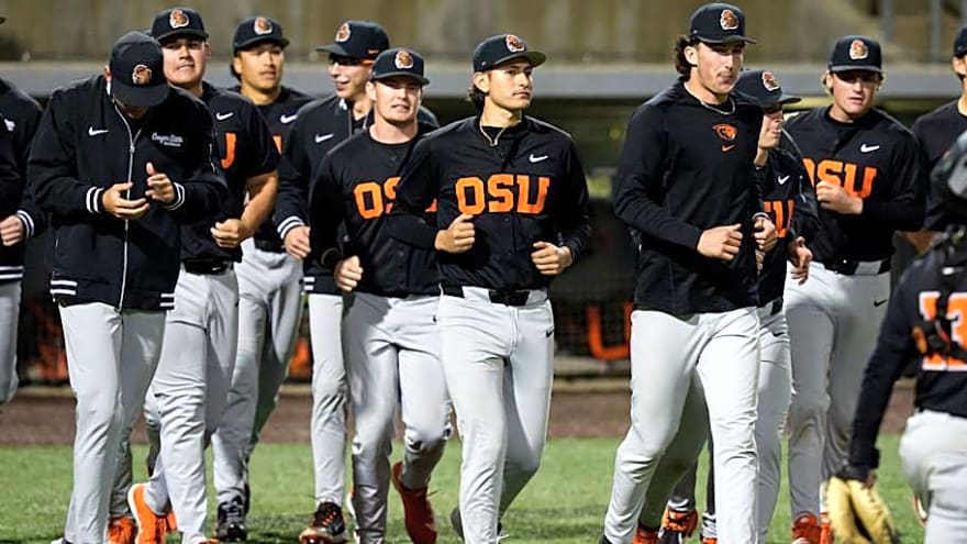 #7 Oregon State Wins Series Opener at Long Beach State 7-2