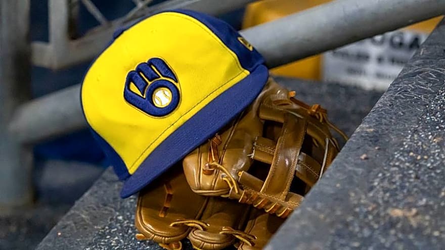 Brewers Magic Number Drops With NL Central Title Within Reach