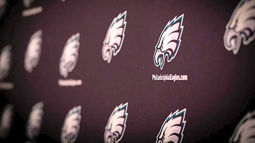 Eagles Facing Unexpected QB Battle