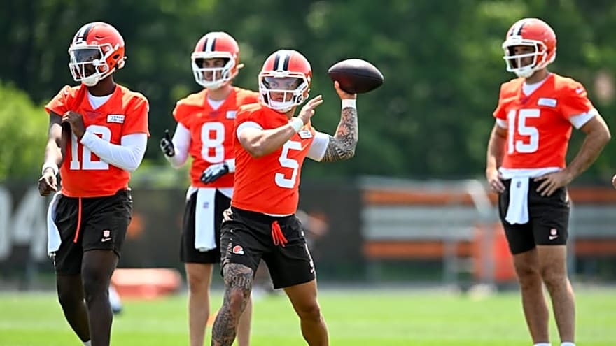 Training camp could get chaotic fast if the Browns don&#39;t settle this first