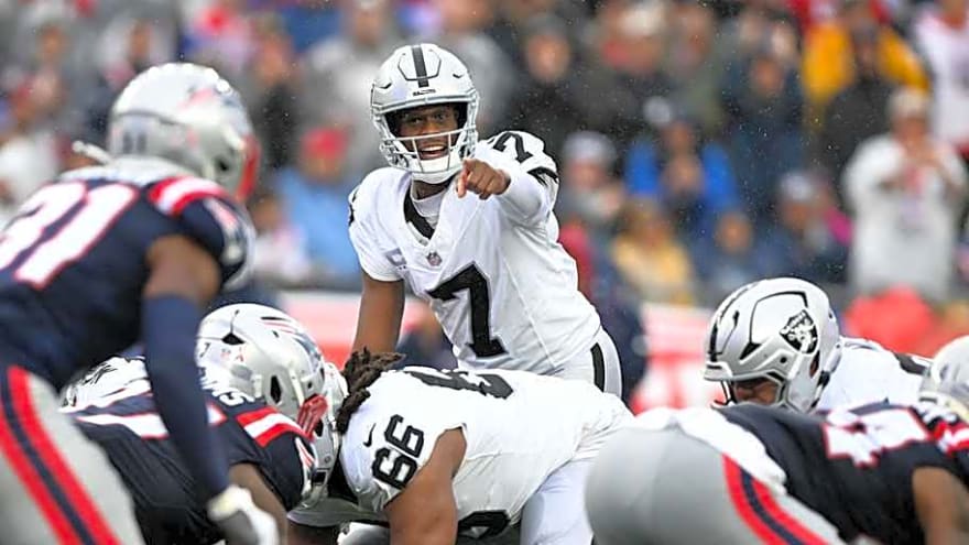 The Special Way Geno Smith is Leading the Raiders