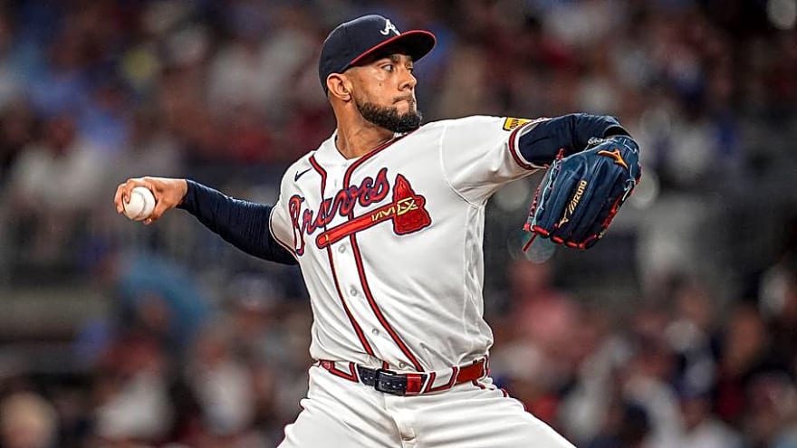 What to Take Away From Robert Suárez's Return to Braves