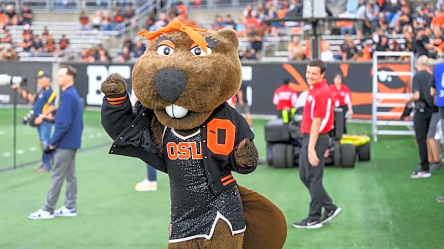 Oregon State Softball Player Named WCC Player of the Year For 2026