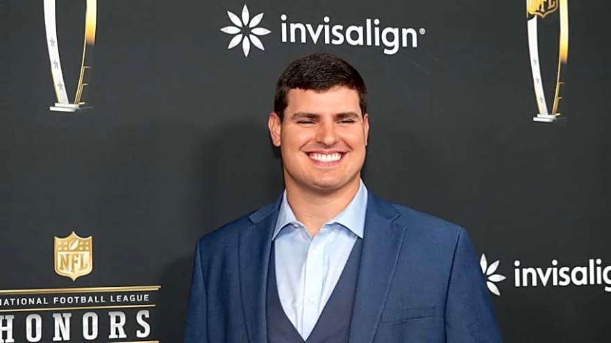 Titans Should Make Bold Trade For All-Pro Defender