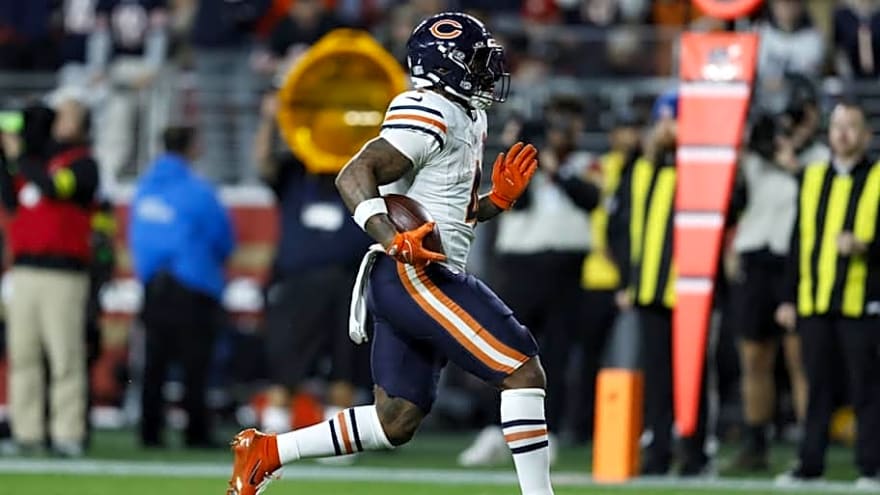 D'Andre Swift Gives Bears Coach Ben Johnson an All-Time Compliment