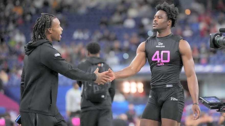 Seattle Seahawks&#39; rookie is driving league-wide holdout, insider reports
