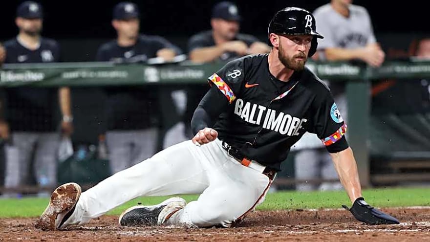 Orioles Star Infielder Dealing With Oblique Strain